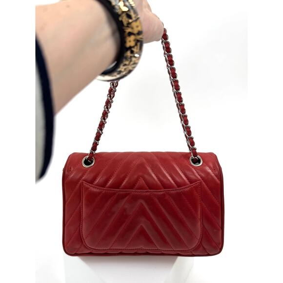 Chanel Red Chevron Leo Lion Flap Bag Lambskin Leather Shoulder Bag - Picture 3 of 4